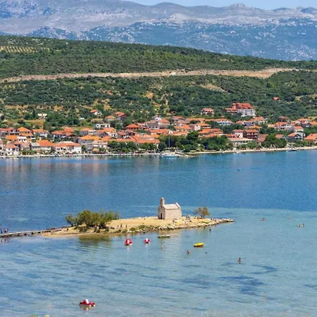 Oasis Lika Vakantiehuis *